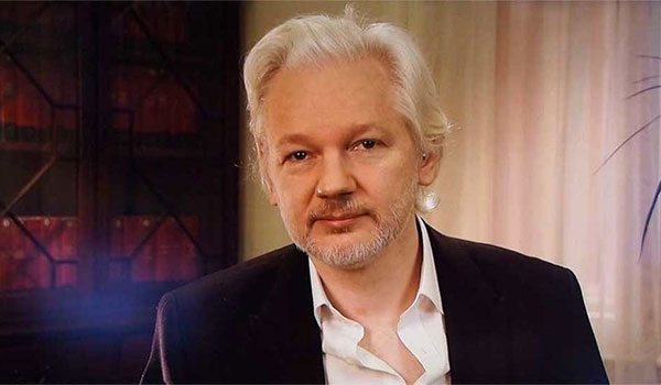 Pide que retiren los cargos contra Julian Assange